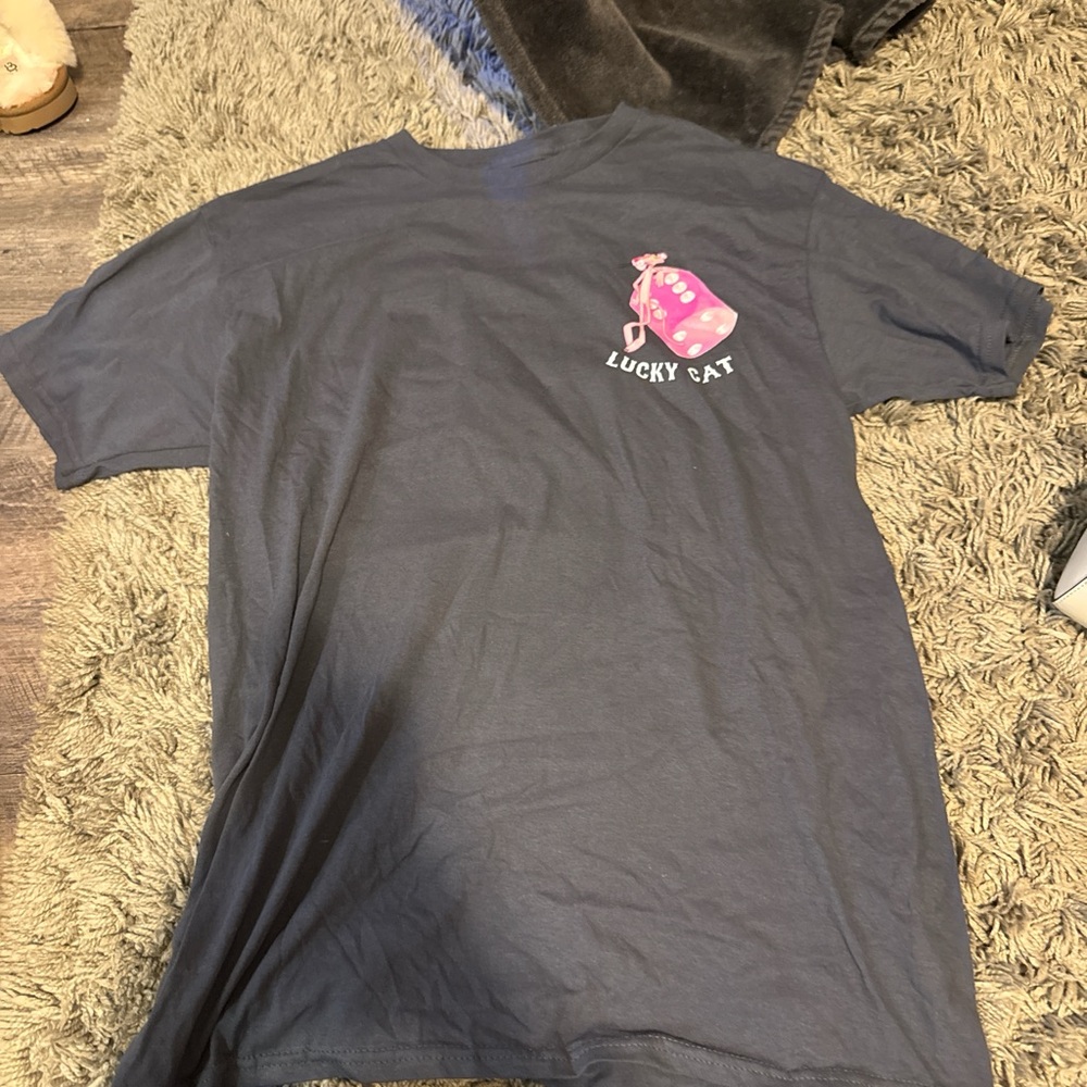 Lucky Cat Gray Short Sleeve Tee